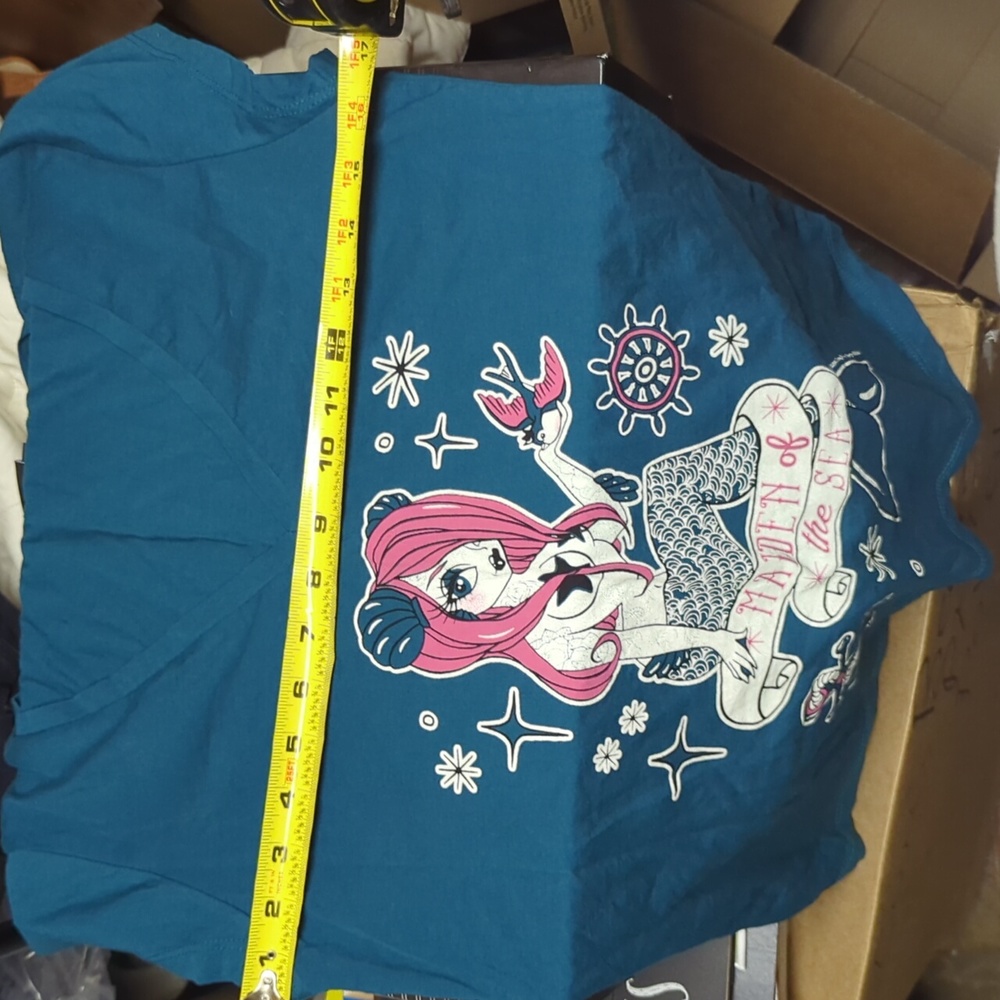 ⭐MOVING SALE⭐Mermaid shirt - Picture 4 of 4